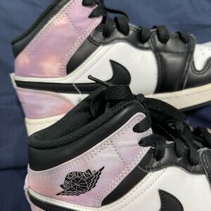 Jordan Women's Black and Light Pink Sneakers